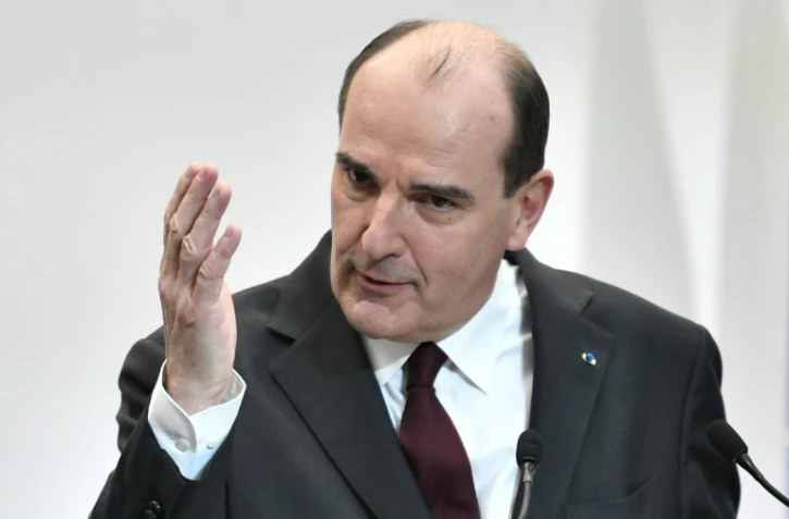 Le Premier ministre français Jean Castrex lors d'une conférence de presse à Paris le 25 février 2021