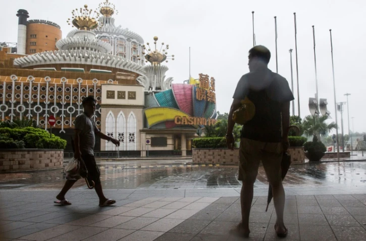 Le Casino Grand Lisboa fermé à Macao avant que le typhon Mangkhut ne déferle sur l'ancienne colonie portugaise, le 16 septembre 2018