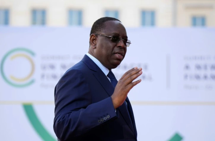 Le président sénégalais Macky Sall arrive à la session finale du Sommet pour un nouveau pacte financier, à Paris le 23 juin 2023