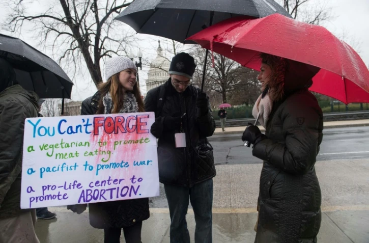 Des manifestants anti-avortement devant la Cour suprême des Etats-Unis le 20 mars 2018