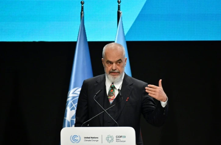 Le Premier ministre albanais Edi Rama à la tribune de la COP29, le 13 novembre 2024 à Bakou, en Azerbaïdjan