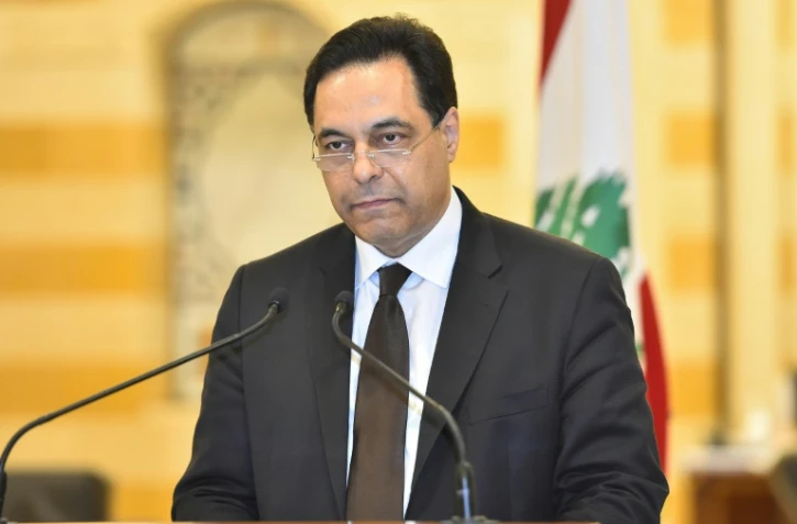 Le Premier ministre libanais Hassan Diab annonce la démission du gouvernement, à Beyrouth le 10 août 2020