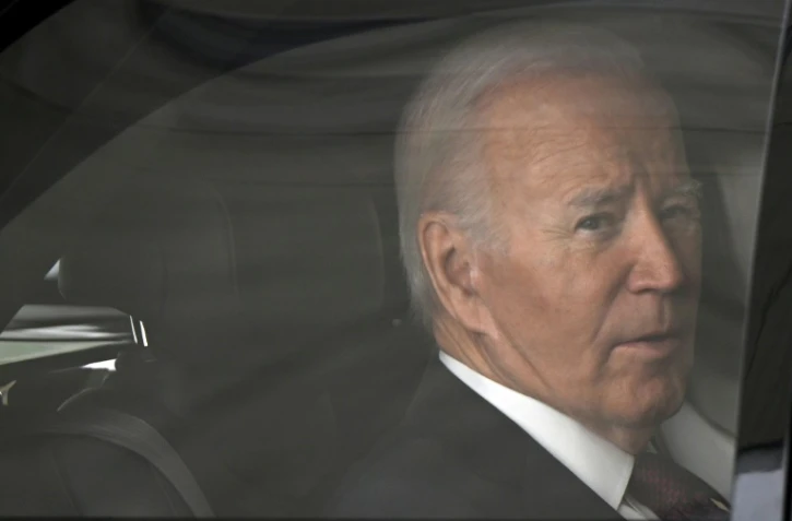 Le président américain Joe Biden arrive au centre des congrès de Lima, le 16 novembre 2024
