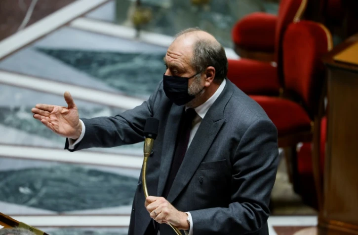Le ministre de la Justice Eric Dupond-Moretti lors d'une session de questions au gouvernement à l'Assemblée nationale à Paris le 8 décembre 2020