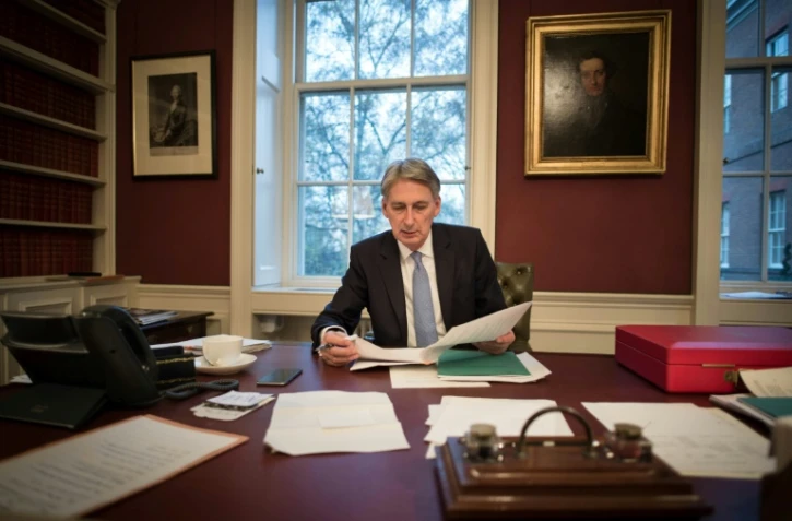 Le ministre britannique des Finances Philip Hammond, dans son bureau à Londres, le 22 novembre 2016