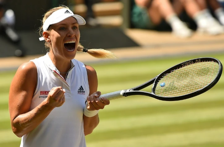 La joie de l'Allemande Angelique Kerber après sa victoire en demi-finales de Wimbledon face à la Lettone Jelena Ostapenko, le 12 juillet 2018