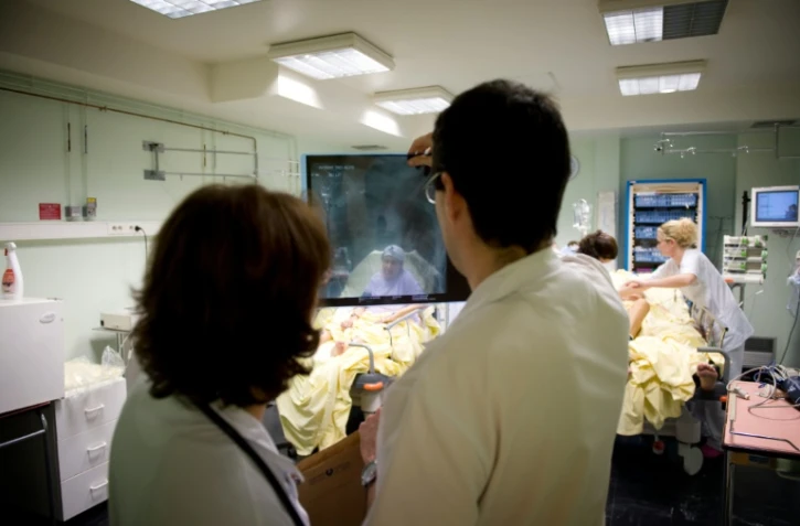 Commencer le dépistage à 40 ans tous les deux ans entraîne nettement plus de faux positifs et de traitements inutiles