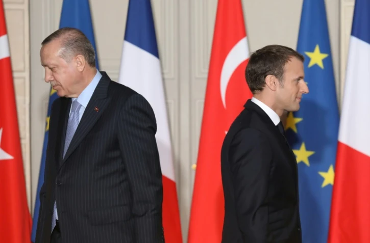 Le président français Emmanuel Macron (D) et son homologue turc Recep Tayyip Erdogan, le 5 janvier 2018 à Paris