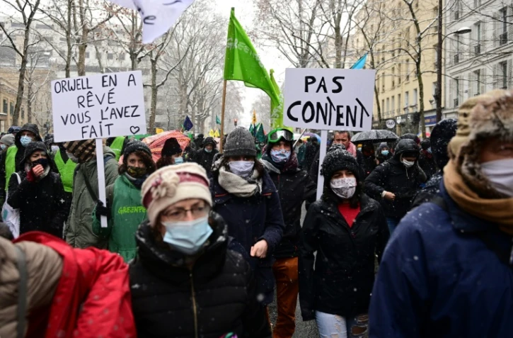 Manifestation contre la proposition de loi sécurité globale, à Paris le 16 janvier 2021