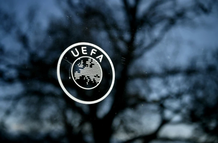 L'Union européenne de football (UEFA) a émis une "forte recommandation" en vue d'achever les compétitions nationales suspendues à cause du coronavirus