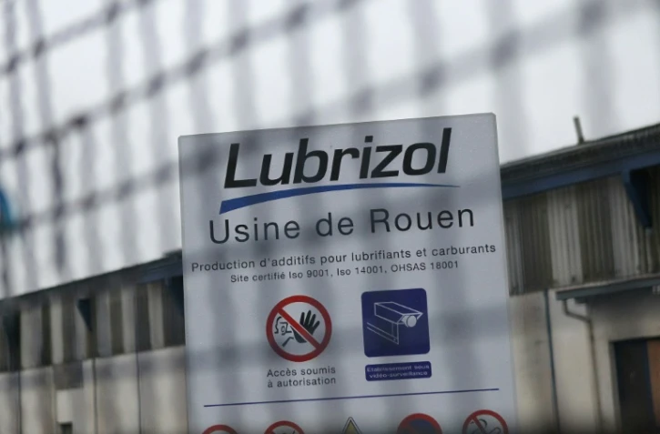 Entrée de l'usine Lubrizol à Rouen en 2013