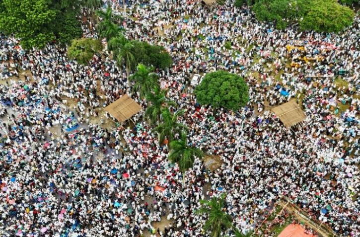 Des dizaines de milliers de partisans du principal parti islamiste du Bangladesh, le Jamaat-e-Islami, rassemblés à Dacca pour réclamer notamment la représentation proportionnelle au Parlement à quelques mois des élections, le 19 juillet 2025