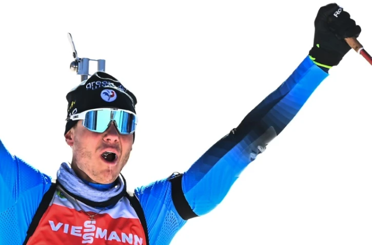 Le Français Emilien Jacquelin, vainqueur de la poursuite aux Championnats du monde de biathlon, le 14 février 2021 à Pokljuka (Slovénie)