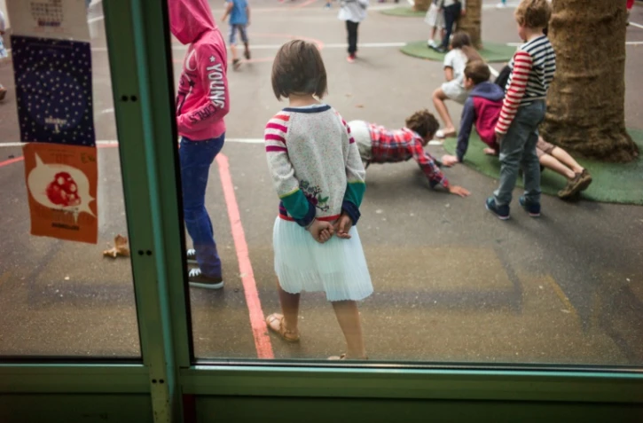 L'enjeu des 20 minutes de récréation est d'arriver à se faire une place dans le groupe