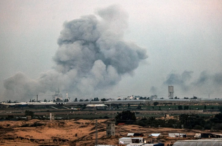 Bombardement israélien sur Khan Younès, dans le sud de la bande de Gaza, le 31 décembre 2023