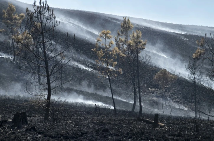 La situation s'est nettement améliorée sur le front des incendies. Ici,  dans les Monts d'Arrée (Finistère), où l'incendie a été "maîtrisé" le 21 juillet 2022