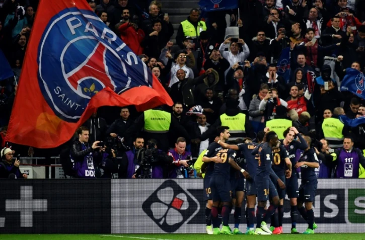 La joie du Paris Saint-Germain après le deuxième but personnel d'Edinson Cavani face à Monaco, le 1er avril au Parc OL en finale de la Coupe de la Ligue