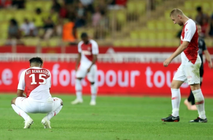 La déception des joueurs de Monaco après le match nul concédé face à Nîmes, le 21 septembre 2018 au stade Louis-II