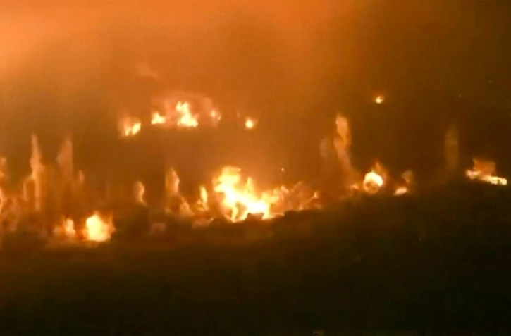 Cette capture d'écran montre des explosions produites par l'armée israélienne sur des infrastructures souterraines du Hezbollah dans le sud du Liban, le 10 septembre 2026