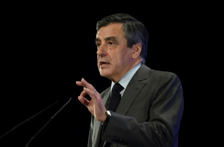 Le candidat des Républicains à l'élection présidentielle François Fillon, le 9 février 2017 à Chasseneuil-du-Poitou, près de Poitiers