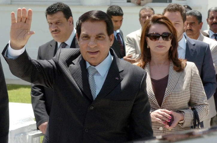 Photo d'archives du président tunisien déchu Zine el Abidine Ben Ali et de son épouse Leila Trabelsi, prise le 9 mai 2010 à Tunis