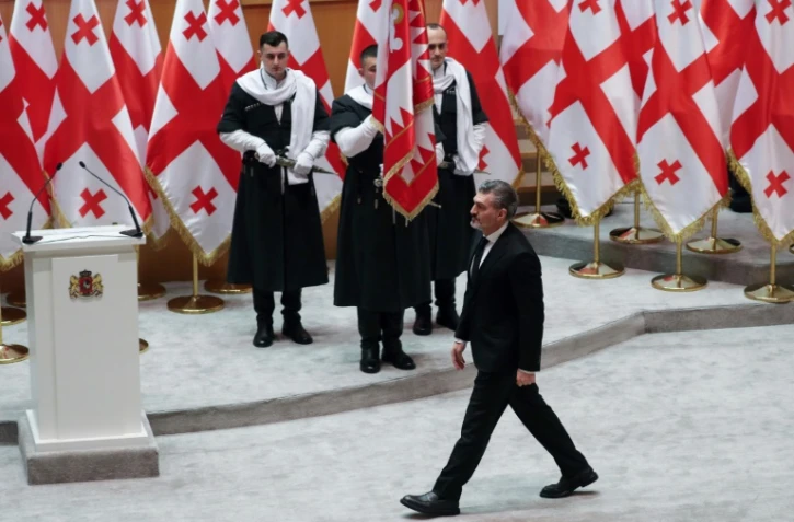 Le nouveau président géorgien Mikheïl Kavelachvili avant sa prestation de serment le 29 décembre 2024 au Parlement de Tbilisi