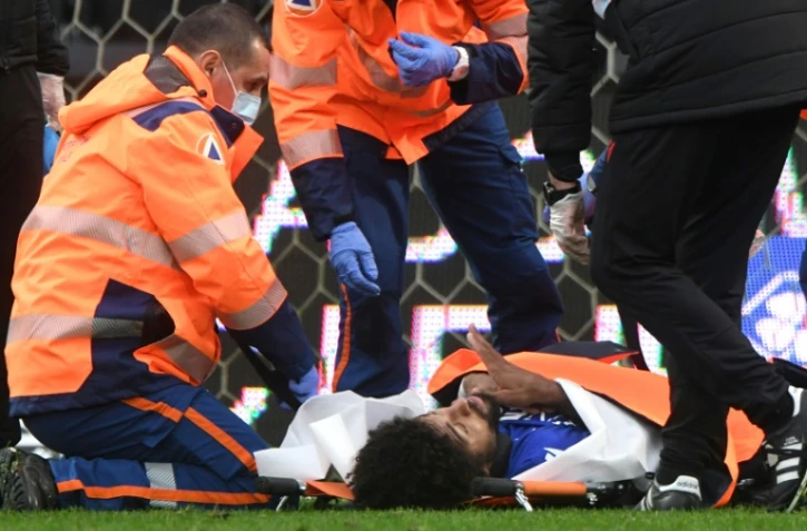 Le capitaine de Nice Dante, blessé lors du match contre Angers, le 1er novembre 2020 au stade Raymond Kopa