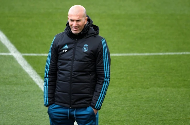 Le technicien du Real Madrid Zinédine Zidane dirige l'entraînement de son équipe à Valdebebas, le 30 avril 2018