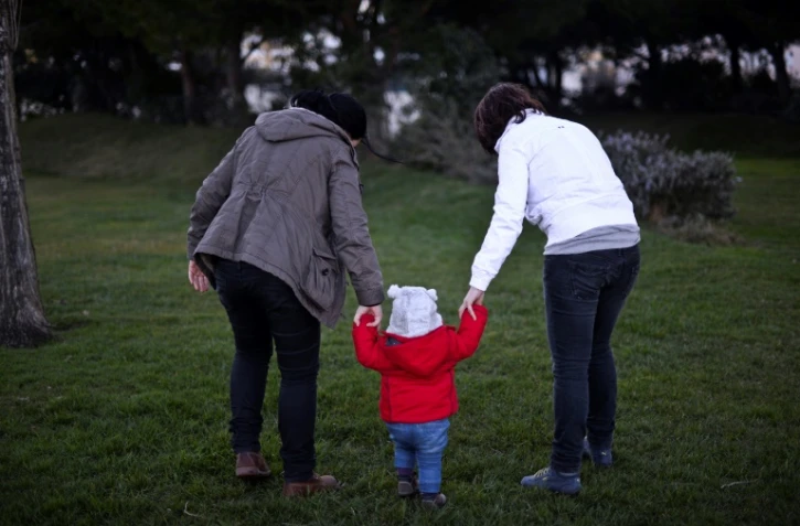 Adoption: en Seine-maritime, des soupçons de discrimination envers les homosexuels