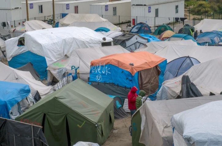 Le journaliste et l'interprète réalisaient un reportage pour une TV française sur les mineurs isolés dans la "Jungle" lorsqu'ils ont été pris à partie par trois Afghans 