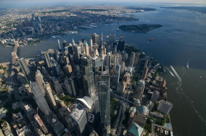 Prise de vue générale aérienne du 6 août 2021 de Manhattan, New York, qui a commencé à construire un mur anti-inondations dans le sud-est