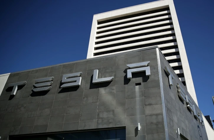 Un concessionnaire Tesla, le 22 février 2017, à Los Angeles