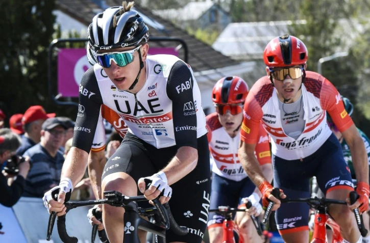 Tadej Pogacar lors du final de la Flèche Wallonne, le 19 avril 2023 à Huy, en Belgique