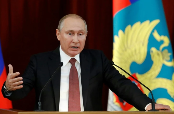 Vladimir Poutine prononce un discours devant les ambassadeurs de Russie réunis à Moscou, le 19 juilet 2018