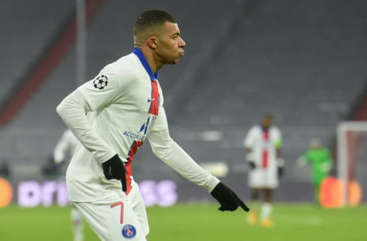 La joie de l'attaquant du Paris Saint-Germain, Kylian Mbappé, après avoir marqué le 3e but face au Bayern Munich, lors du quart de finale aller de la Ligue des Champions, le 7 avril 2021 à Munich
