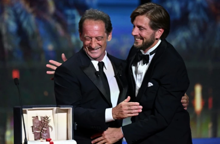 Cinq ans après "The Square", le Suédois Ruben Östlund a raflé une deuxième Palme d'or au 75e Festival de Cannes avec "Sans filtre", le 28 mai 2022