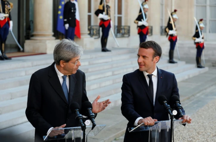 Emmanuel Macron et son homologue italien Paolo Gentiloni à l'Elysée à Paris le 21 mai 2017