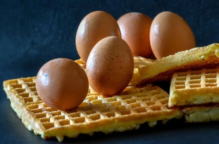 Après les gaufres, des gâteaux frangipane dans la liste actualisée des produits contenant des traces de fipronil vendus en France