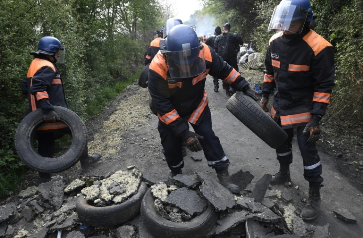 Opération de nettoyage sur la ZAD de Notre-Dame-des-Landes, le 17 mai 2018