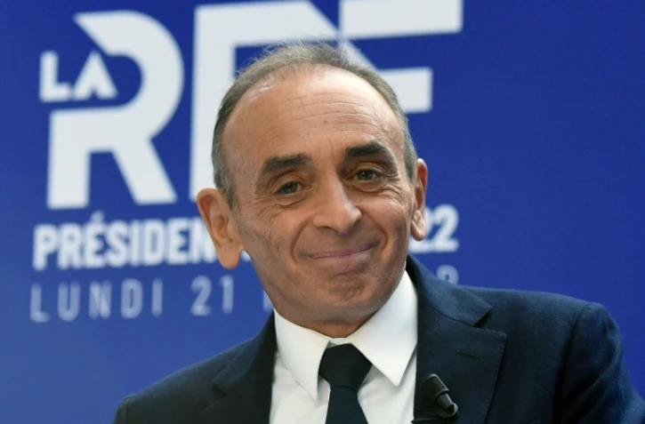 Le candidat Reconquête! à la présidentielle Eric Zemmour présente son programme économique au Medef, le 21 février 2022 à Paris