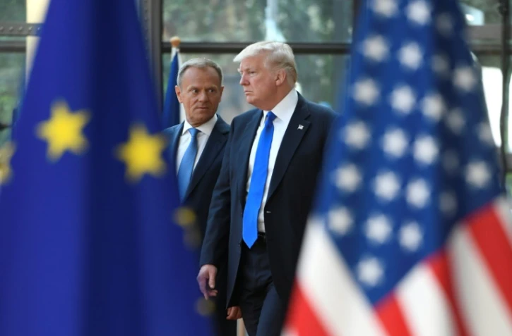 Le président du Conseil européen Donald Tusk (d) et le président américain Donald Trump (g) à Bruxelles le 25 mai 2017