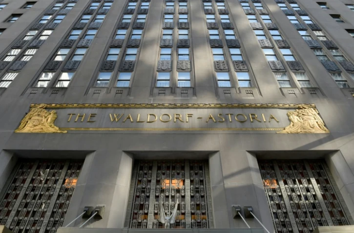 Entrée du Waldorf Astoria, mythique hôtel de New York parmi les plus prestigieux au monde, le 24 février 2017