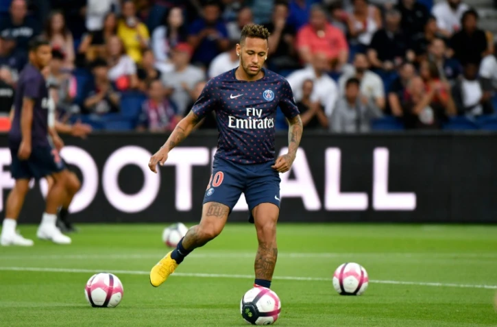 L'attaquant du PSG Neymar à l'échauffement avant le match face à Caen le 12 août 2018