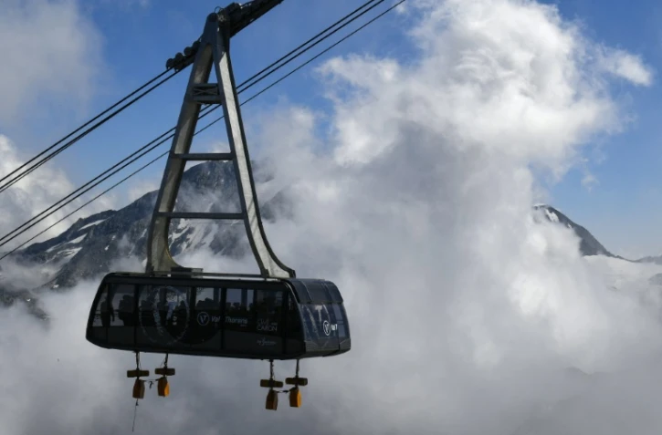 Une télécabine, qui transportait des ouvriers, s'est encastrée à grande vitesse mardi à son arrivée en gare dans la station de Val Thorens, en Savoie, faisant huit blessés dont deux graves