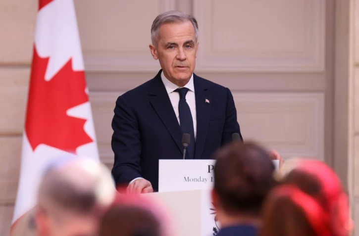 Le nouveau Premier ministre canadien Mark Carney lors d'une déclaration commune avec le président français Emmanuel Macron à l'Elysée, le 17 mars 2025 à Paris