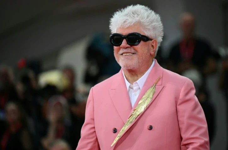 Le réalisateur espagnol Pedro Almodovar sur le tapis rouge pour son film "The Room Next Door" à la 81e Mostra de Venise, le 2 septembre 2024