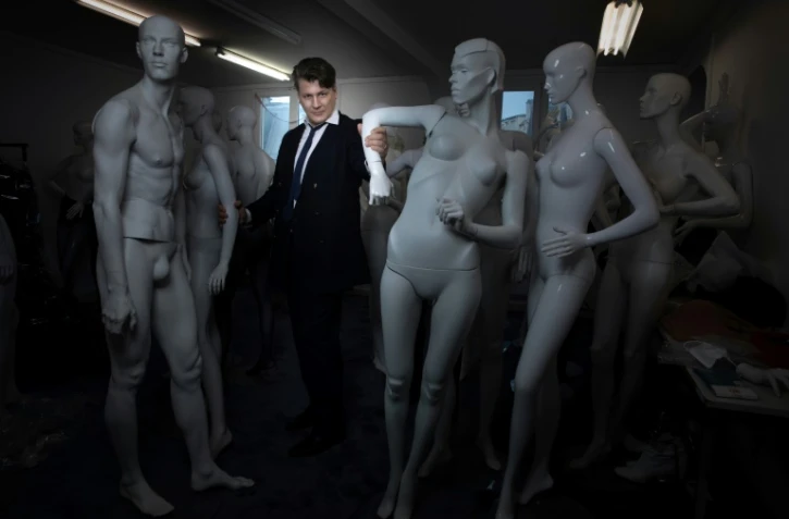 Rodrigi-Basilicati-Cardin PDG de la maison Pierre Cardin dans le siège de la marque à Paris, le 11 janvier 2022