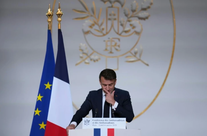 Le président Emmanuel Macron devant les ambassadeurs français, le 6 janvier 2025 à Paris