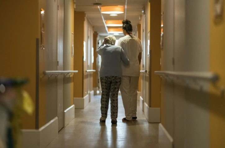 Les 7.500 Ehpad de France seront tous contrôlés d'ici deux ans et contraints à davantage de transparence quant à leurs prestations et leur utilisation des fonds publics, a annoncé le gouvernement