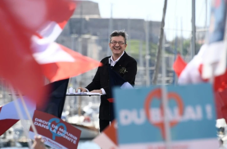 Jean-Luc Mélenchon lors d'un meeting sur le vieux port de Marseille, le 9 avril 2017